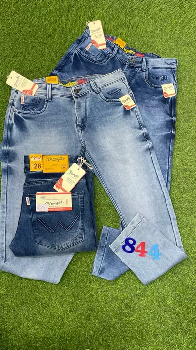 Product image with ID: jeans-75f4c4e3
