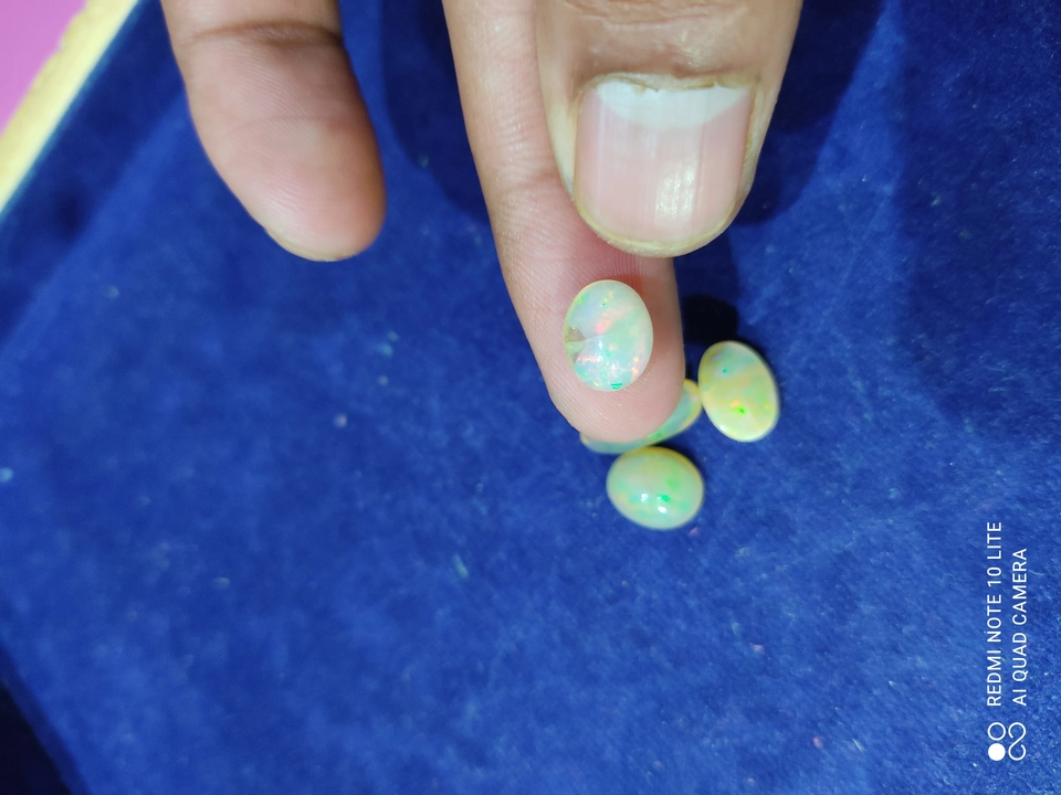 Opal uploaded by Mjf gems and jewellery on 10/9/2022
