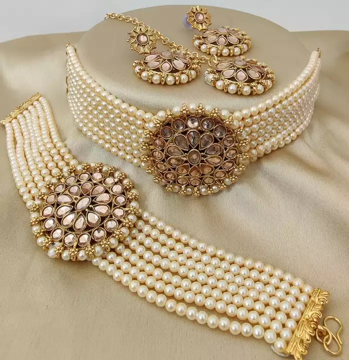 Beautifully Premium Quality Choker Neaklace With Beautiful Earings Tika And Beautiful Braslet Combo
 uploaded by business on 10/10/2022