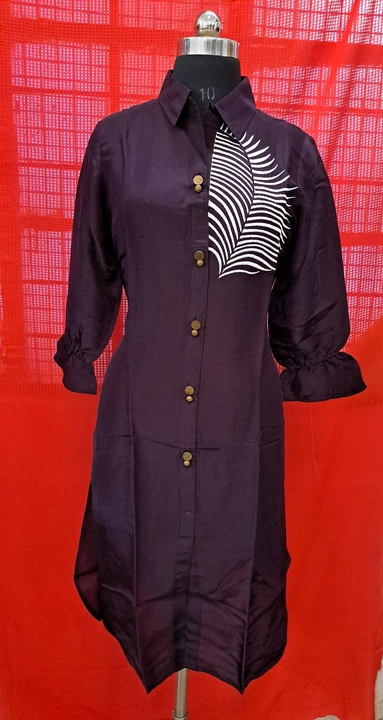 Tunic style uploaded by Sui -Dhaga on 10/11/2022