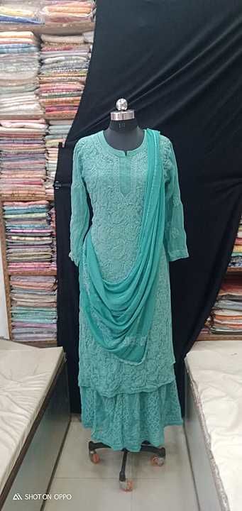 Post image BEAUTIFUL LUCKNOWI CHIKAN FULL JAAL STRAIGHT DESIGNER CHIFFON KURTIS COMPLETE SET INCLUDING INNER ALSO💞💞👌👌