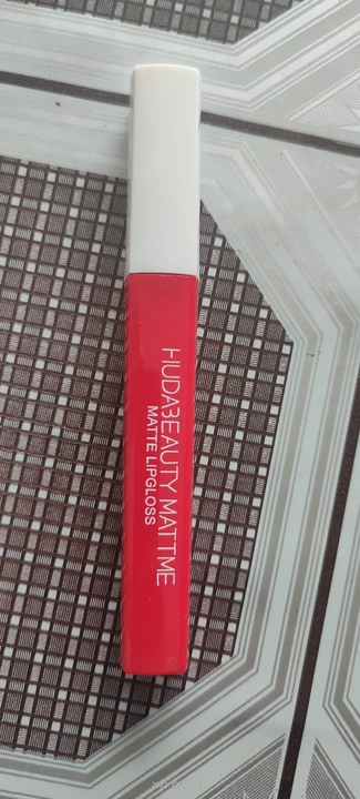 Hudabeauty mate liquid mate uploaded by business on 10/12/2022
