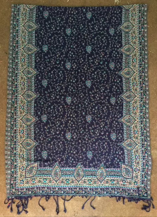 Woolen fabric kani disngn stole uploaded by Dehqani Bros on 10/12/2022