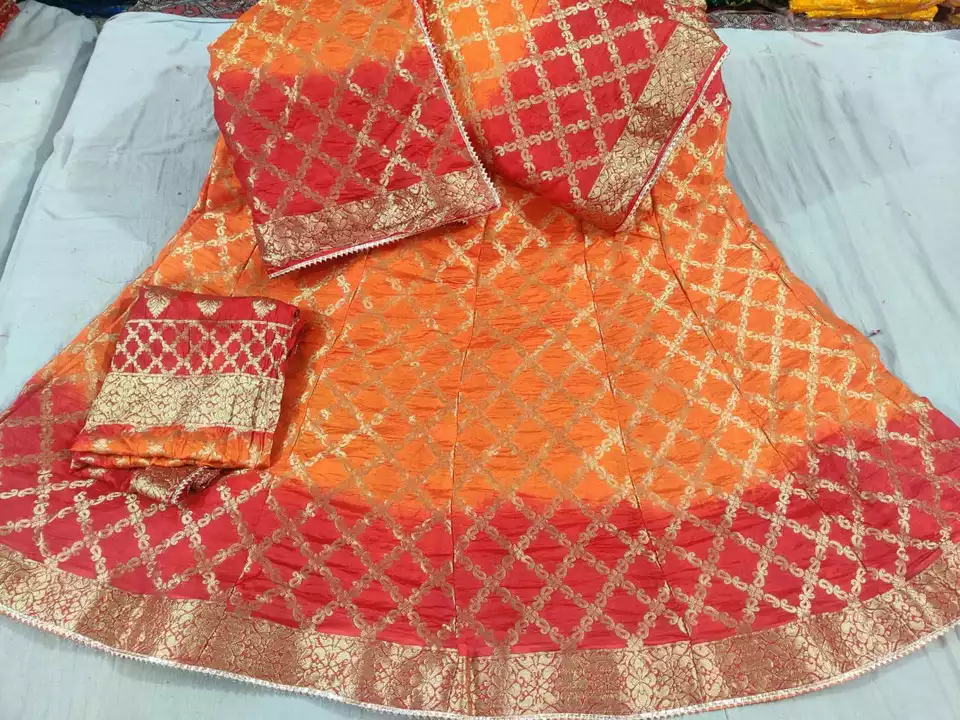 😍😍🥳 *ORR PRICE DOWN WITH FULL STICHED WITH FULL TOUCH LINING LAHENGA*🥰🥰🥰🥰

*Rajasthani Bandhe uploaded by business on 10/12/2022