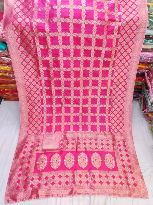 Beautiful saree uploaded by Fashion hub on 10/14/2022