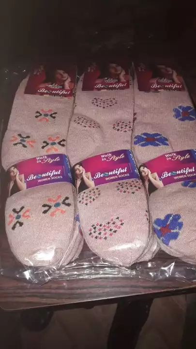 Post image I want 50+ pieces of Socks at a total order value of 25000. Please send me price if you have this available.