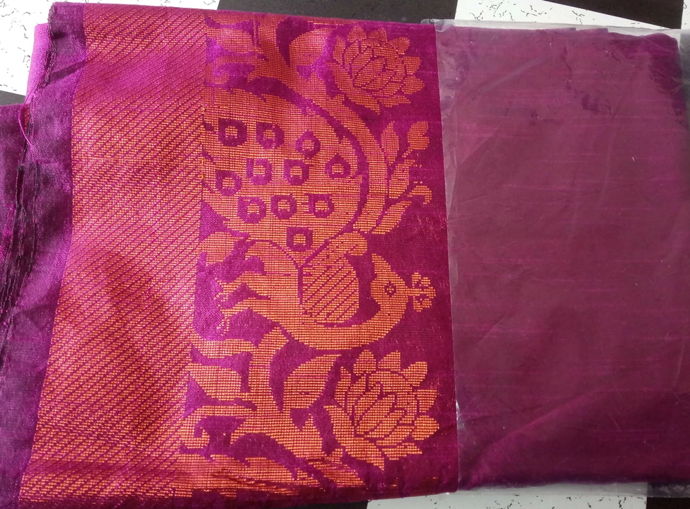 Pure handloom saree with zari border peacock mayur design heavy border uploaded by Syama handloom on 10/14/2022
