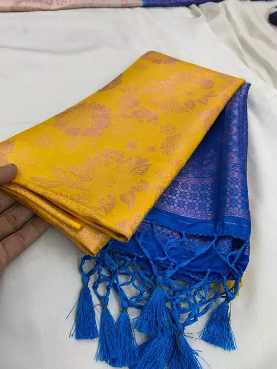 Post image I want 1-10 pieces of Saree at a total order value of 500. I am looking for This sarers. Please send me price if you have this available.