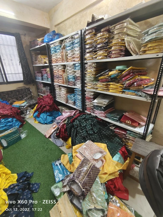 Warehouse Store Images of CLASSIC WEAR 