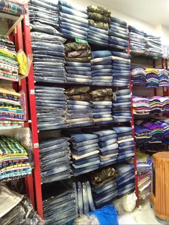 Shop Store Images of MENSADORA APPAREL 📞