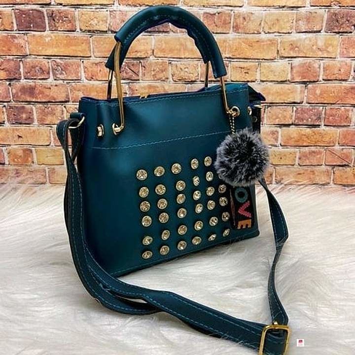 Product image of Stylish handbag, price: Rs. 500, ID: stylish-handbag-c3364d11