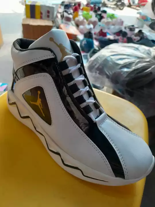Jordan long
Shoes uploaded by business on 10/18/2022