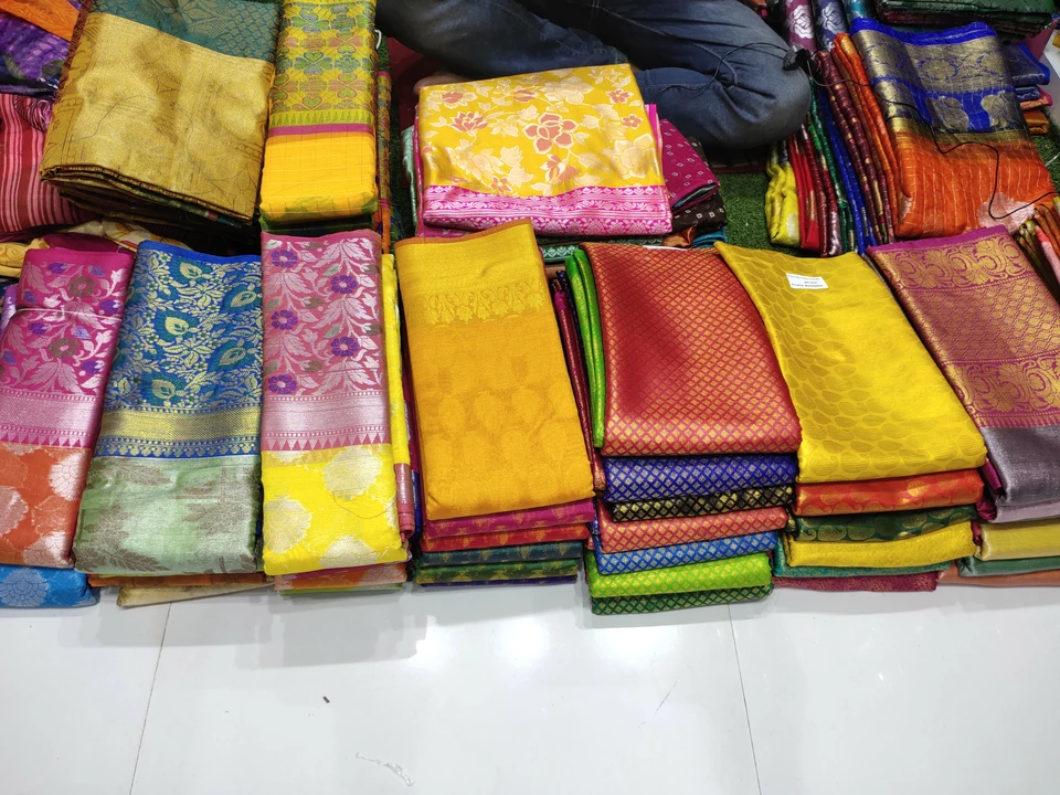 Product uploaded by Mansoor Saree on 10/20/2022