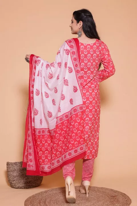 Post image I want 1-10 pieces of Dupatta set at a total order value of 5000. Please send me price if you have this available.