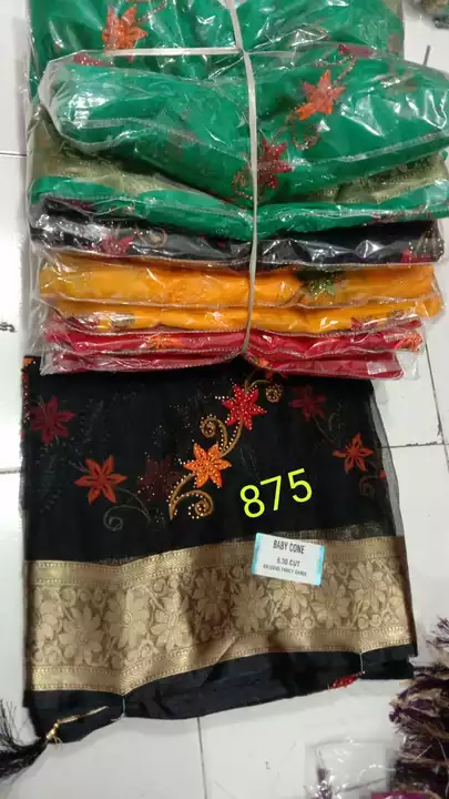 Post image I want 50+ pieces of Saree at a total order value of 25000. Please send me price if you have this available.