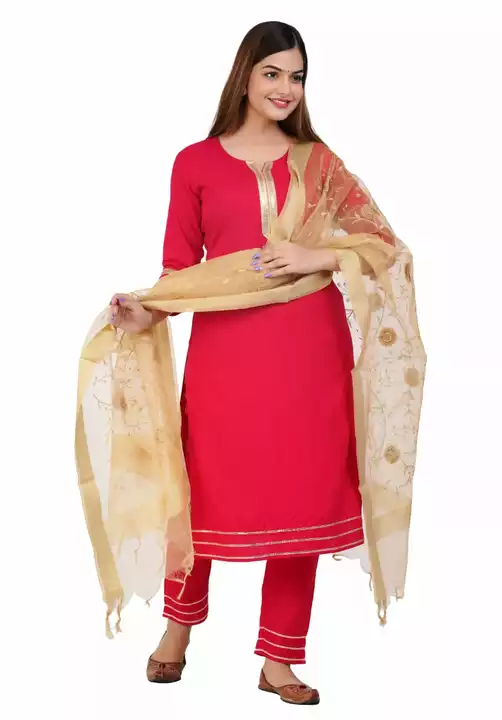 Red suit with dupatta  uploaded by Avyo Enterprises on 10/22/2022