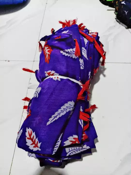 Product image of Stoles , price: Rs. 33, ID: stoles-b8d4ec75