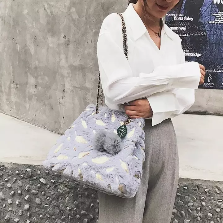 Trendy women bag uploaded by business on 10/25/2022