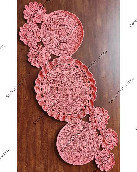 Crochet Table Runner uploaded by Zareenah Crochets on 1/15/2021