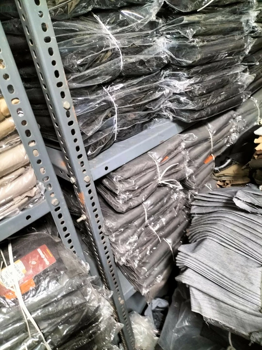 Warehouse Store Images of Jeans wholesaler