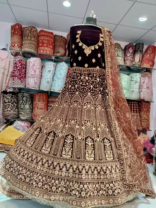 Wedding lehnga with can can gilter uploaded by Shree Vinayak Textiles on 11/1/2022