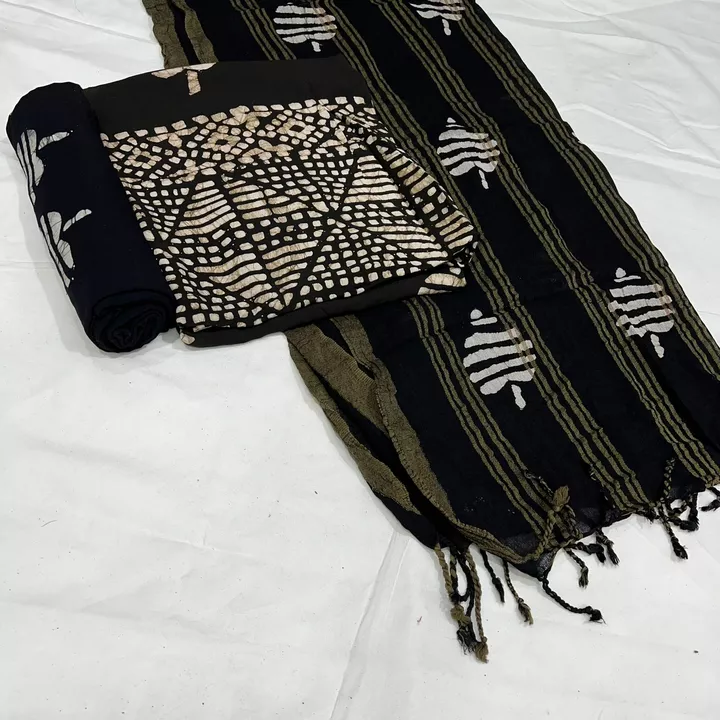 Batik dress material uploaded by business on 11/1/2022