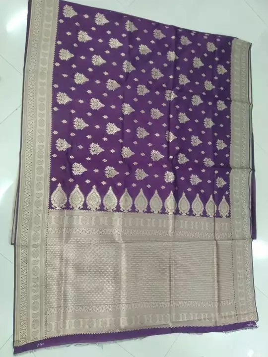 Top dyde saree  uploaded by business on 11/3/2022