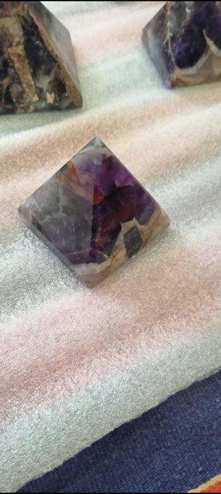 Purple Color excellent amethyst stone, 1 inch Pyramid, for Haeling uploaded by Alizas Crystal Agate Exports on 11/3/2022