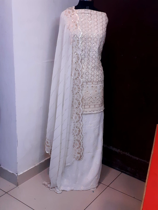 Product uploaded by Satgur Suits _Patiala on 11/4/2022