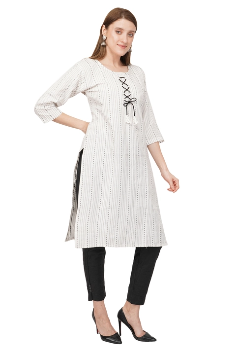 Attractive women kurti uploaded by business on 11/4/2022