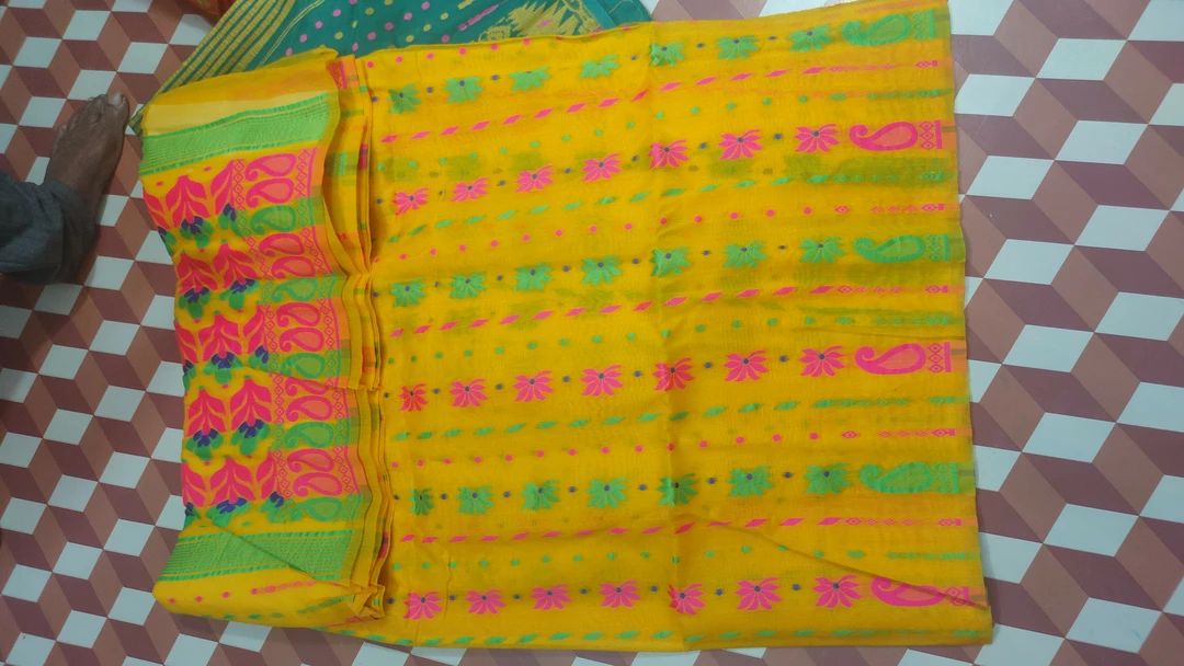 Saree uploaded by Srivastav Garments on 11/4/2022