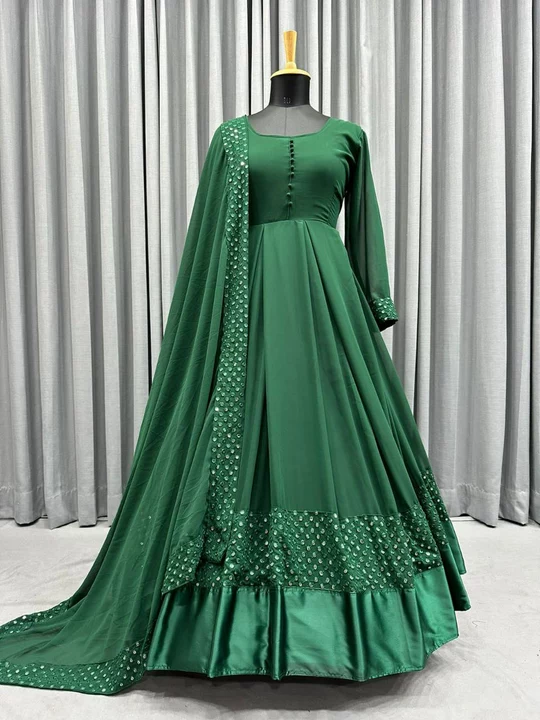 Designer Gown uploaded by Shree Ethnic Hub  on 11/5/2022