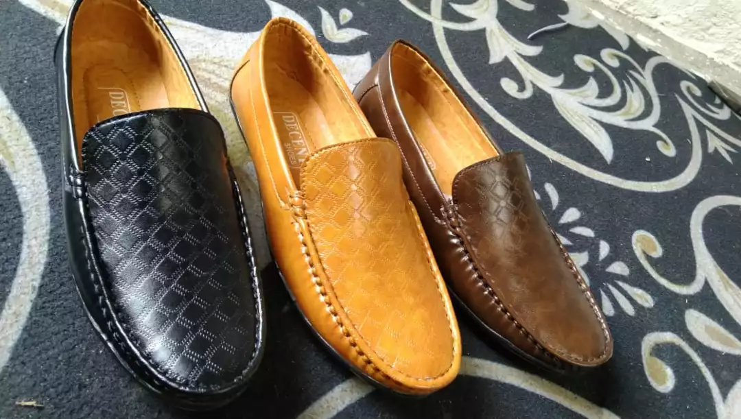 Post image Shablay Traders 
Contact - 7579890455( Whatsapp Ya Call )
Loafers Shoes 
Ready Stock 
8 Pairs Set 
Size 6 se 10