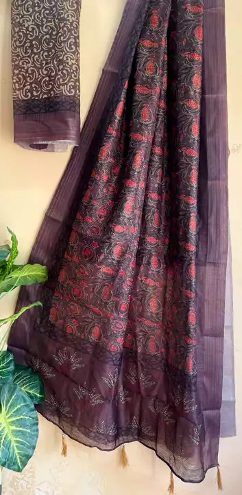 Post image New Cotton Linen  collection👆 
mix-up collection 👌

Bagru # #Hand block printend linen fabric 'cotton slub' ( all are natural  colors vegitable  prints ) 
* with blouse
Natural dye nd color
Price  

Saree length  6.5 metr with blouse

 *Price = 
Contact number and booking number and booking number and daily update and inquiry number 7014472031