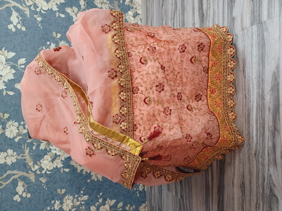 Post image I want 3 pieces of Lehnga blouse  at a total order value of 4000. I am looking for Xxl.silk cotton fabric. Please send me price if you have this available.