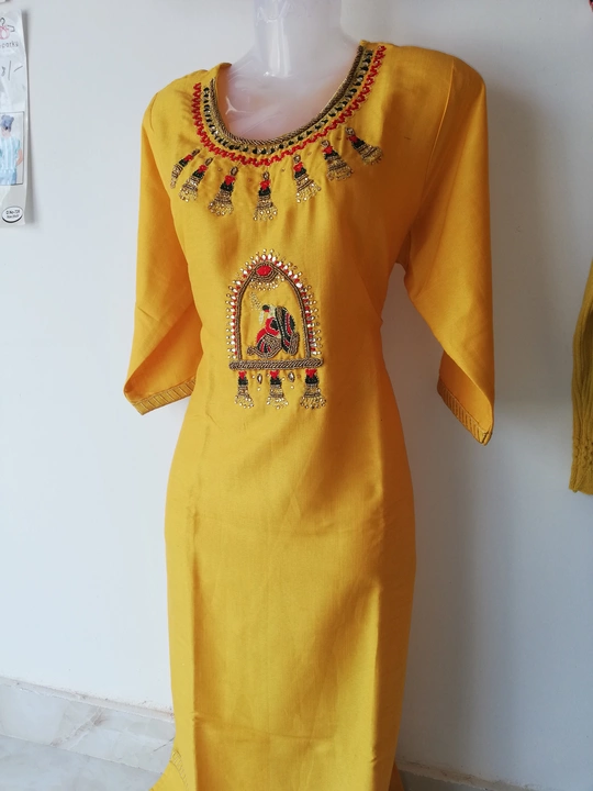 Kurti... Be simple and sobar😇 uploaded by Barsana collection on 11/9/2022