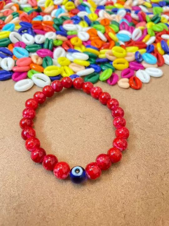 Post image Priva Arts presents the beaded bracelets with lucky charms
