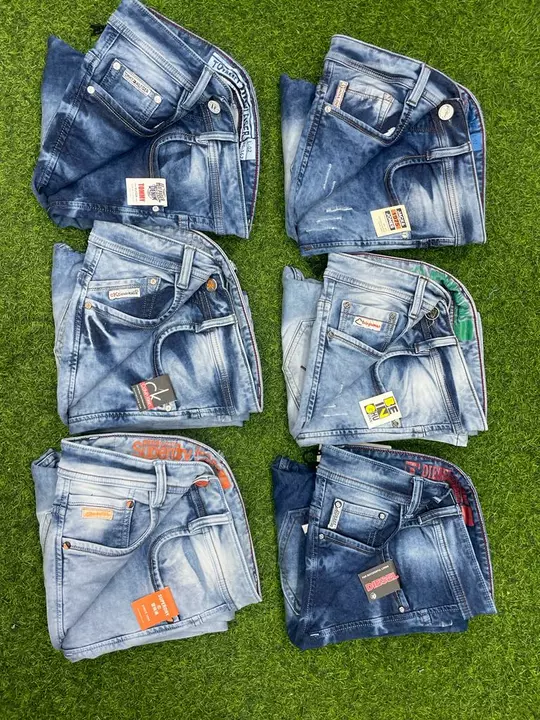Jeans pents uploaded by business on 11/10/2022