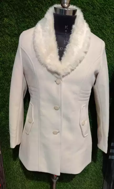 Post image I want 1-10 pieces of Woolen ladies Coat at a total order value of 1000. Please send me price if you have this available.