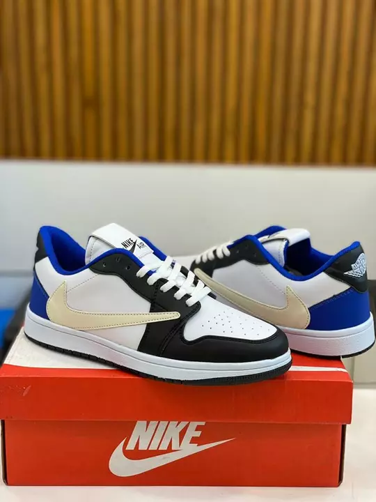 Post image *NIKE**410/- free ship fix* 
7 to 10 sizes
All size available