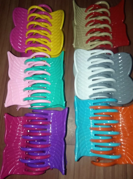 Warehouse Store Images of CHINKY HAIR ACCESSORIES