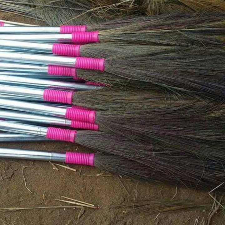 Steel pipe brooms  uploaded by Manish Brooms Industry on 11/15/2022