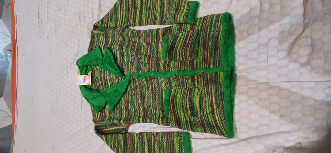 Product image of Sweater , price: Rs. 265, ID: sweater-2efda06f