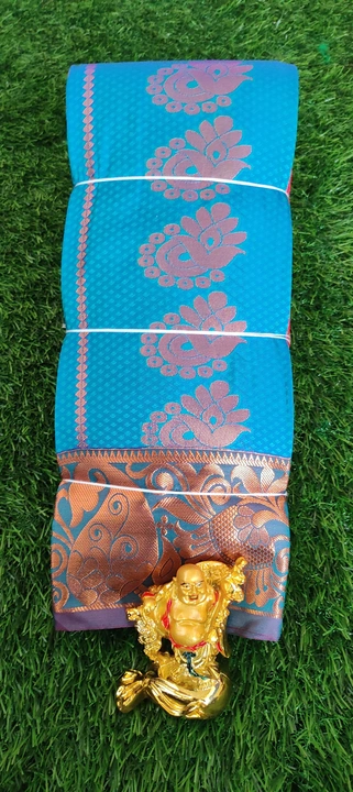 Product uploaded by Dhanshika sarees on 11/15/2022