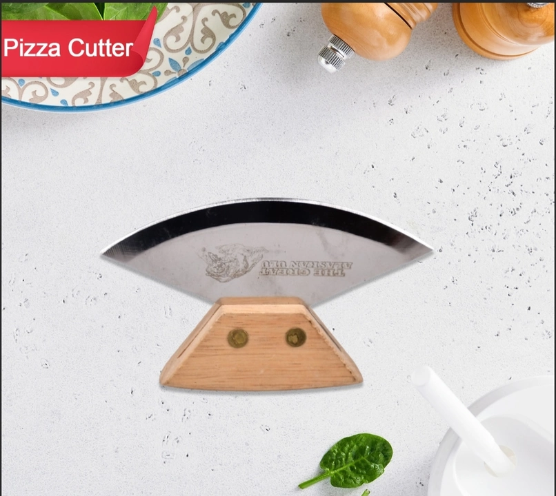 Stainless Steel Pizza Cutter(qo)  uploaded by Saii 9.com on 11/15/2022