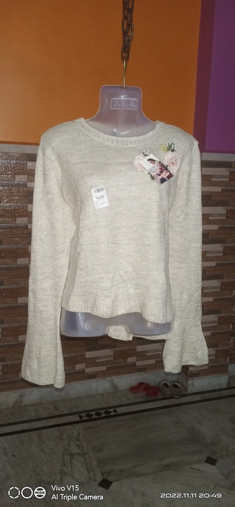 Product image of Ladies Sweater, price: Rs. 160, ID: ladies-sweater-faea6cfa
