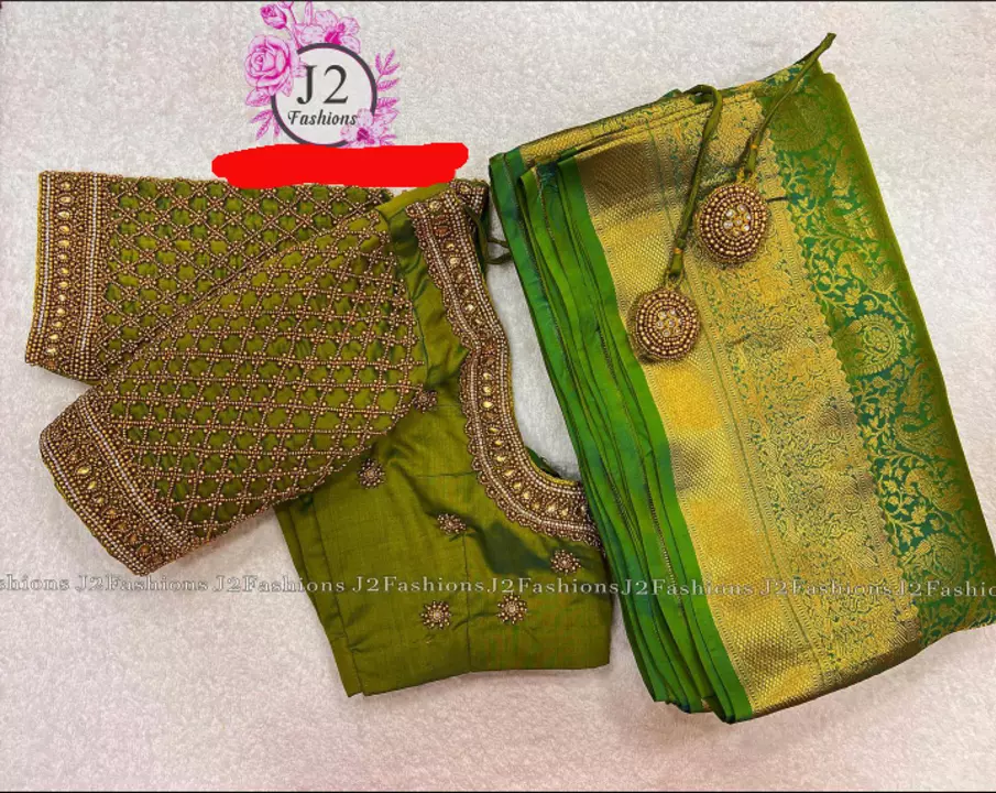Aari work blouse designs uploaded by Collthing on 11/17/2022