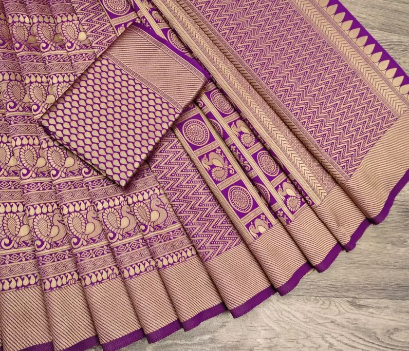 Banarasi silk saree  uploaded by Dhananjay Creations Pvt Ltd. on 11/18/2022