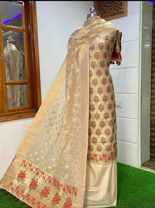Shop Store Images of Shoaib Ansari S.A. Silk Fabric Vns.