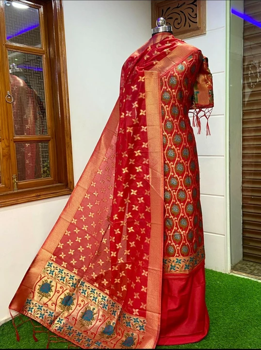 Warehouse Store Images of Shoaib Ansari S.A. Silk Fabric Vns.